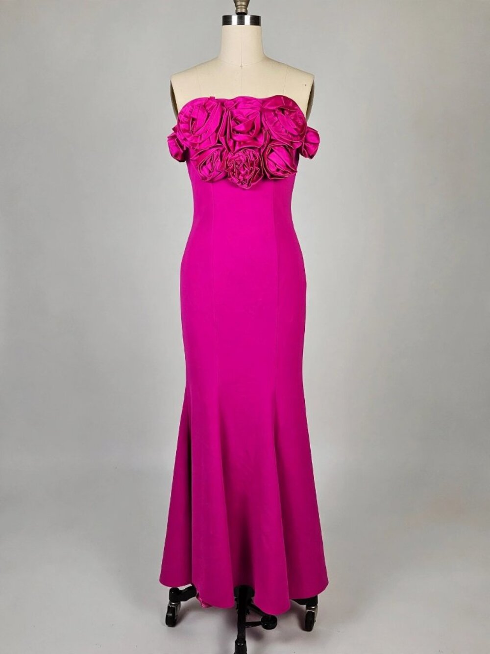 Jovani 45561A Fuchsia Strapless 3D Floral Trumpet Gown Size 6 NWT